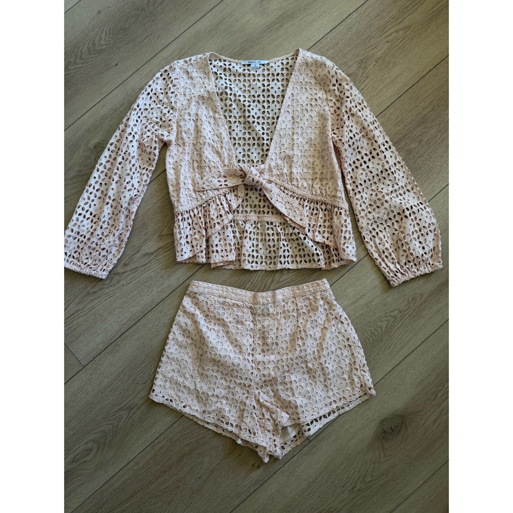 ONeill Womens Blush Pink Eyelet Tie Front Top and Shorts Two Piece Set Small - Picture 2 of 10